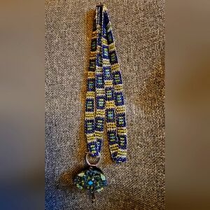 Loom woven lanyard